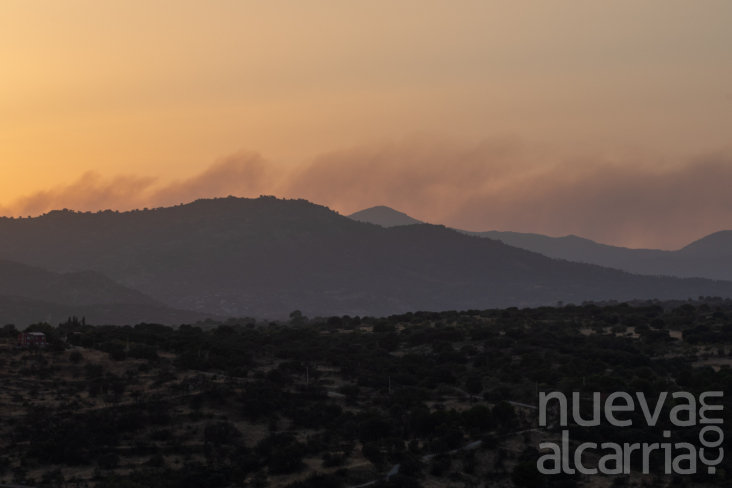 El incendio de La Mierla sigue sin estar estabilizado  y se concentran los trabajos en el sector noroeste