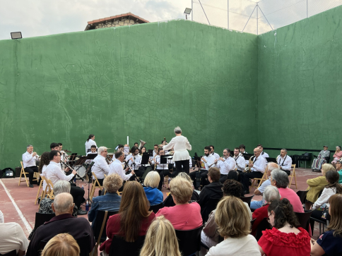 Armallones disfruta de su Concierto de Verano