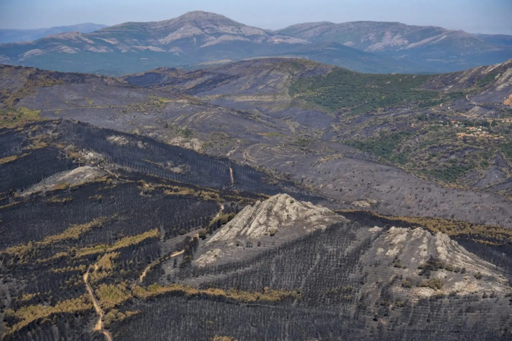 Imágenes de los incendios de Guadalajara, Toledo, Madrid, Ávila y Segovia, desde el aire