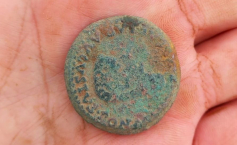 Los trabajos en el campamento romano de La Cerca hacen aflorar defensas perimetrales, monedas y tachuelas de sandalia