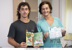 El Hospital consolida el proyecto de humanización ‘Peditour’, que ya ha distribuido 400 cuentos entre menores que pasan por una cirugía