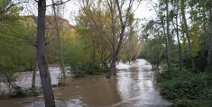 La CHT desmiente las “multas astronómicas” por intervenir en cauces mientras un centenar de alcaldes denuncia inundaciones recurrentes