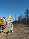 El Gobierno regional renueva la señalización vertical de las carreteras afectadas por el incendio de La Mierla