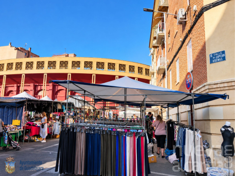 Los dos próximos sábados el mercadillo se traslada a las inmediaciones de la Plaza de Toros