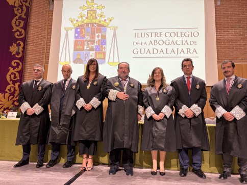 El Colegio de Abogados celebra su patrona reivindicando la Pasarela al RETA y mejoras en el Turno de Oficio